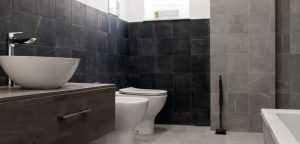 manutenzione ordinaria bagno: scarico traslato